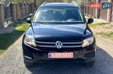 Позашляховик / Кросовер Volkswagen Tiguan 2016 в Рівному