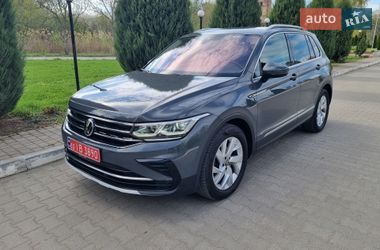Позашляховик / Кросовер Volkswagen Tiguan 2021 в Чернівцях