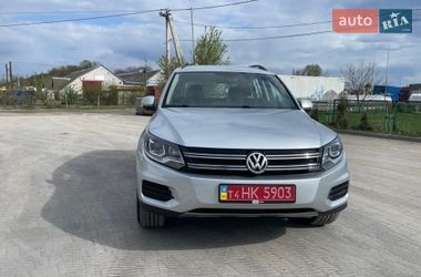 Позашляховик / Кросовер Volkswagen Tiguan 2016 в Львові