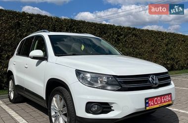 Внедорожник / Кроссовер Volkswagen Tiguan 2015 в Львове