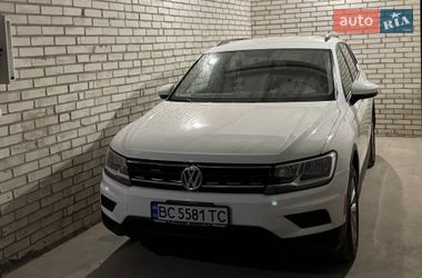 Внедорожник / Кроссовер Volkswagen Tiguan 2018 в Львове