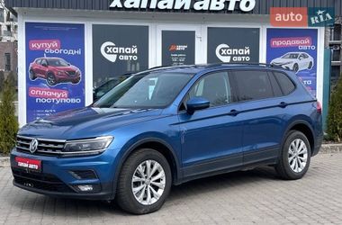 Внедорожник / Кроссовер Volkswagen Tiguan 2017 в Львове