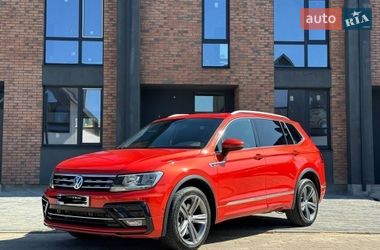Внедорожник / Кроссовер Volkswagen Tiguan 2018 в Львове