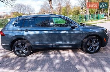 Внедорожник / Кроссовер Volkswagen Tiguan 2020 в Львове