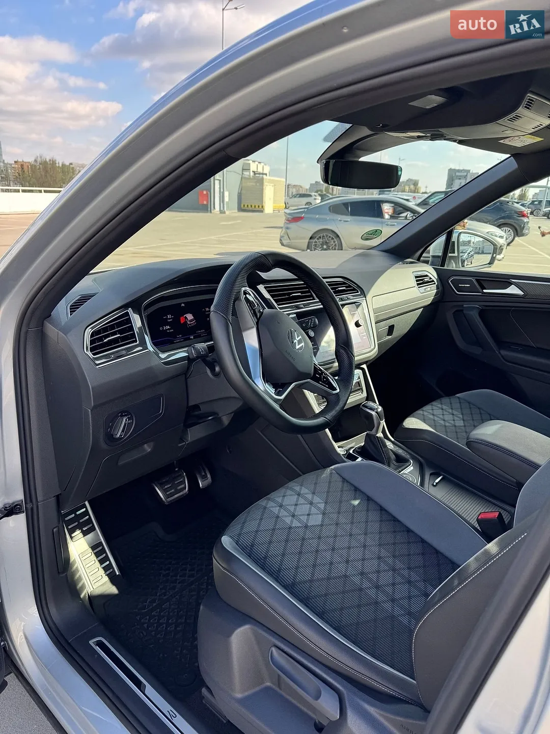 2022 Volkswagen Tiguan - мініатюра 5