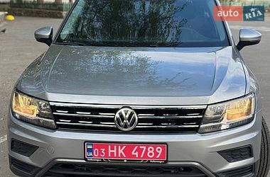 Внедорожник / Кроссовер Volkswagen Tiguan 2021 в Емильчине