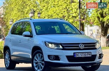 Внедорожник / Кроссовер Volkswagen Tiguan 2015 в Межгорье