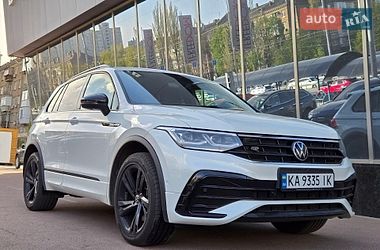 Внедорожник / Кроссовер Volkswagen Tiguan 2023 в Киеве