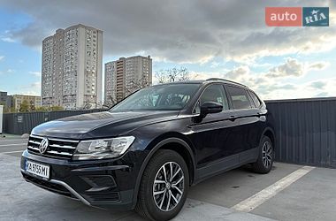 Позашляховик / Кросовер Volkswagen Tiguan 2020 в Києві