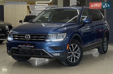 Позашляховик / Кросовер Volkswagen Tiguan 2017 в Миколаєві