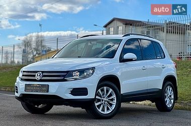 Внедорожник / Кроссовер Volkswagen Tiguan 2017 в Киеве