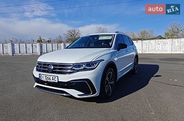 Внедорожник / Кроссовер Volkswagen Tiguan 2018 в Киеве