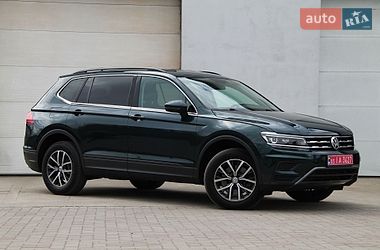 Внедорожник / Кроссовер Volkswagen Tiguan 2018 в Сарнах