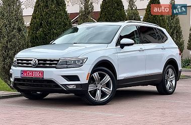 Внедорожник / Кроссовер Volkswagen Tiguan 2018 в Стрые