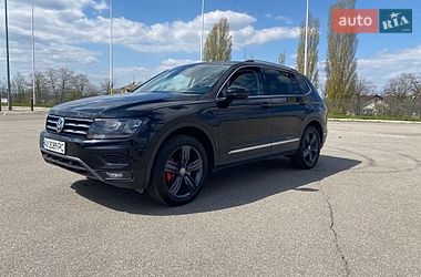 Внедорожник / Кроссовер Volkswagen Tiguan 2021 в Харькове