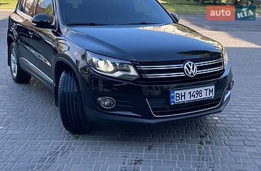 Внедорожник / Кроссовер Volkswagen Tiguan 2014 в Одессе