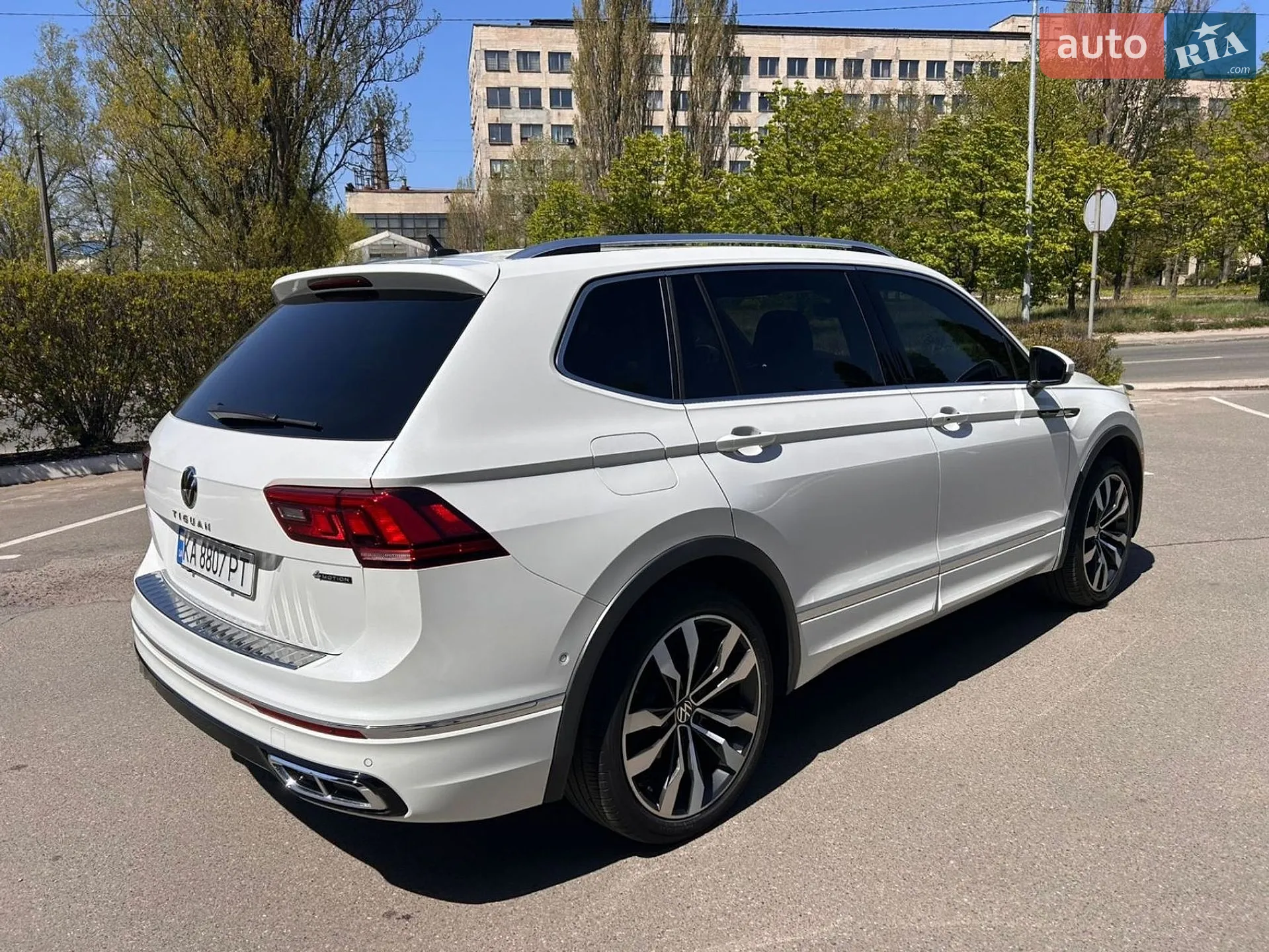 2021 Volkswagen Tiguan - мініатюра 18