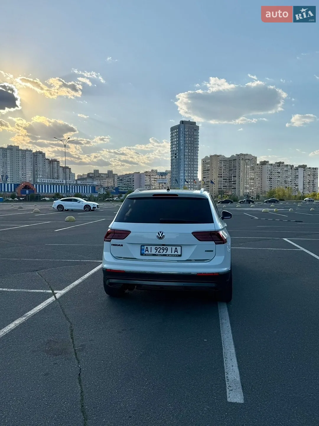 2016 Volkswagen Tiguan - мініатюра 22
