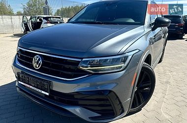 Внедорожник / Кроссовер Volkswagen Tiguan 2022 в Львове