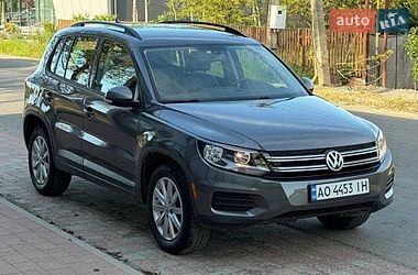 Внедорожник / Кроссовер Volkswagen Tiguan 2016 в Черновцах