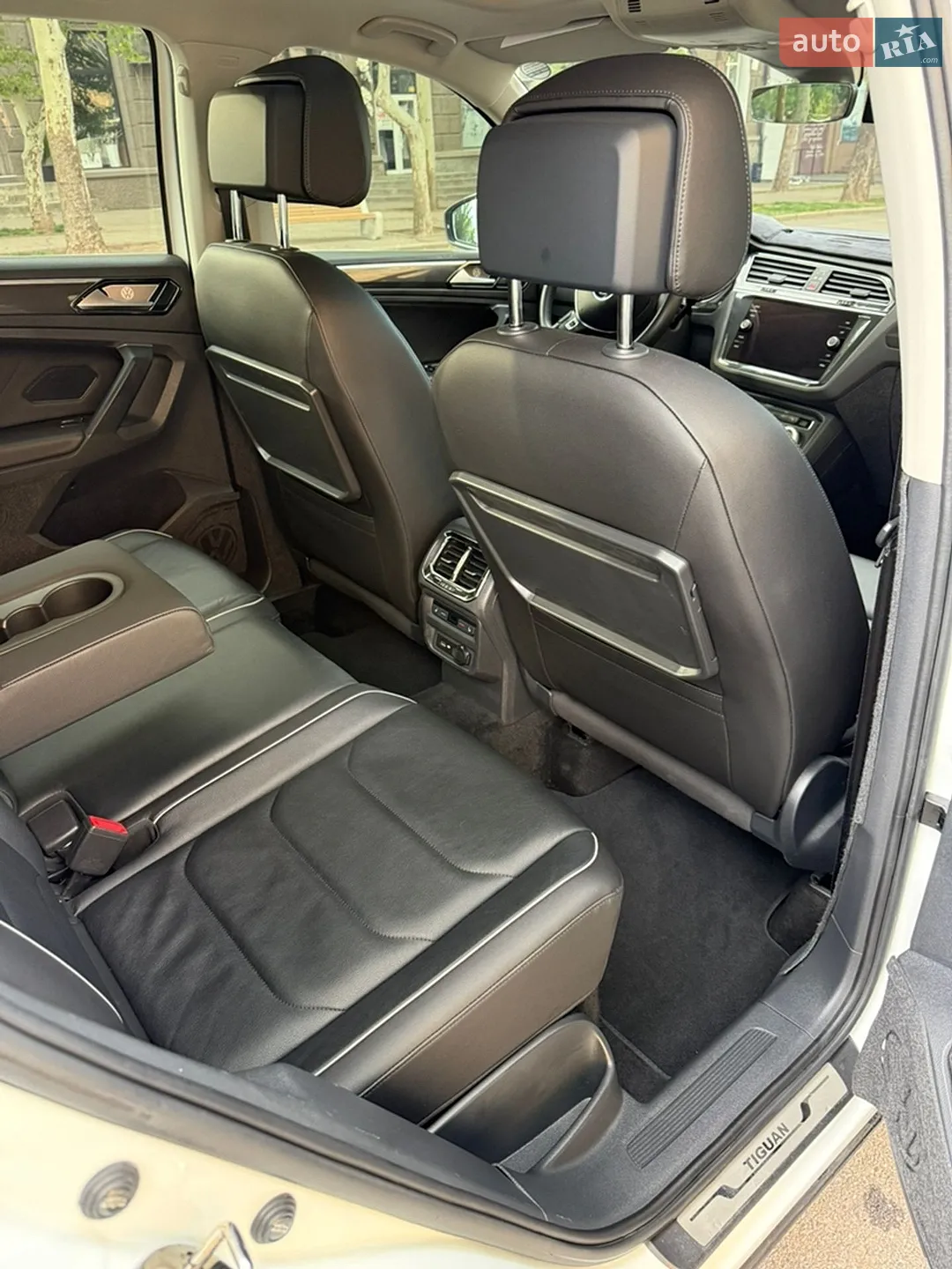 2020 Volkswagen Tiguan - мініатюра 21