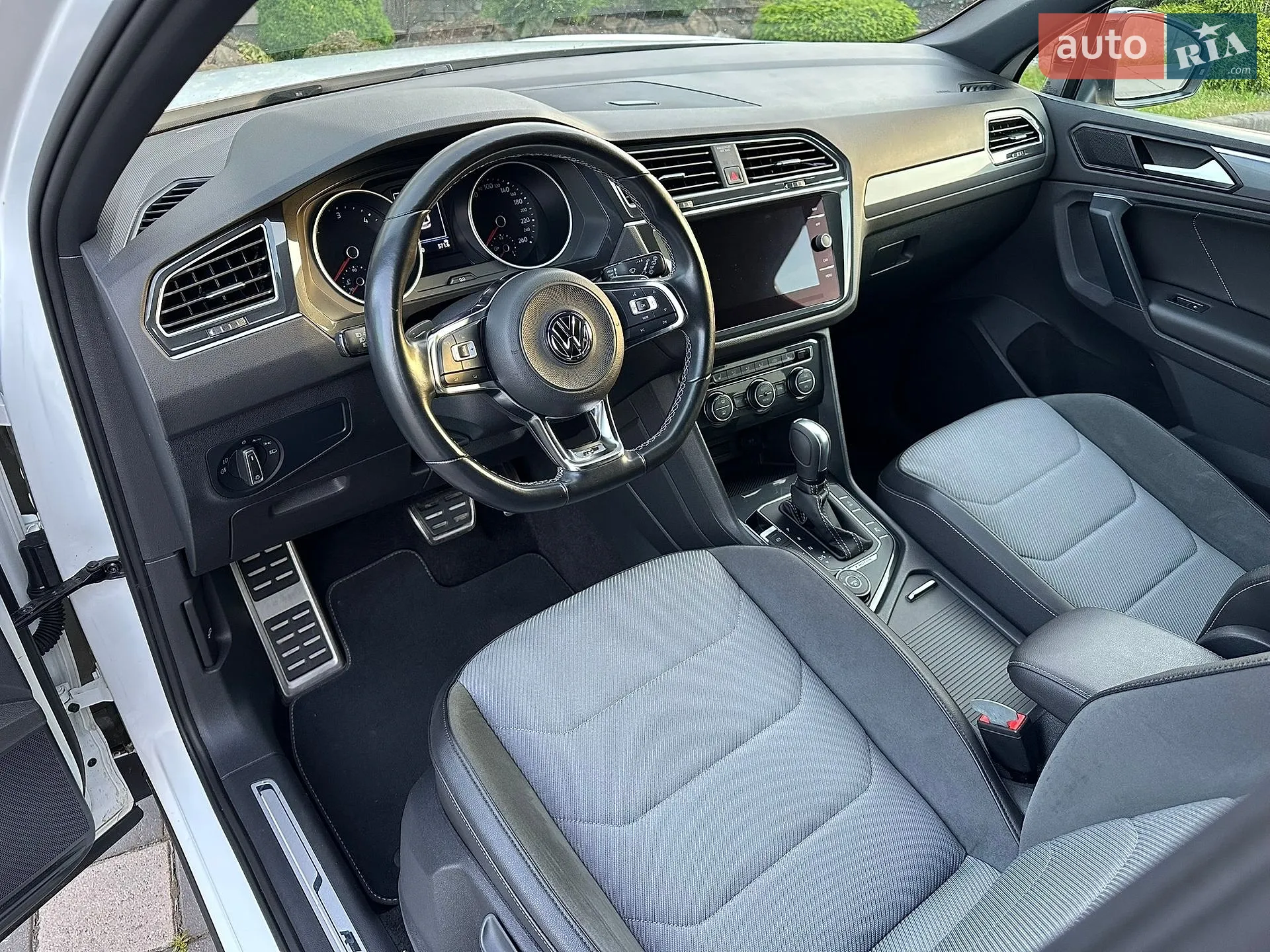 2020 Volkswagen Tiguan - мініатюра 29