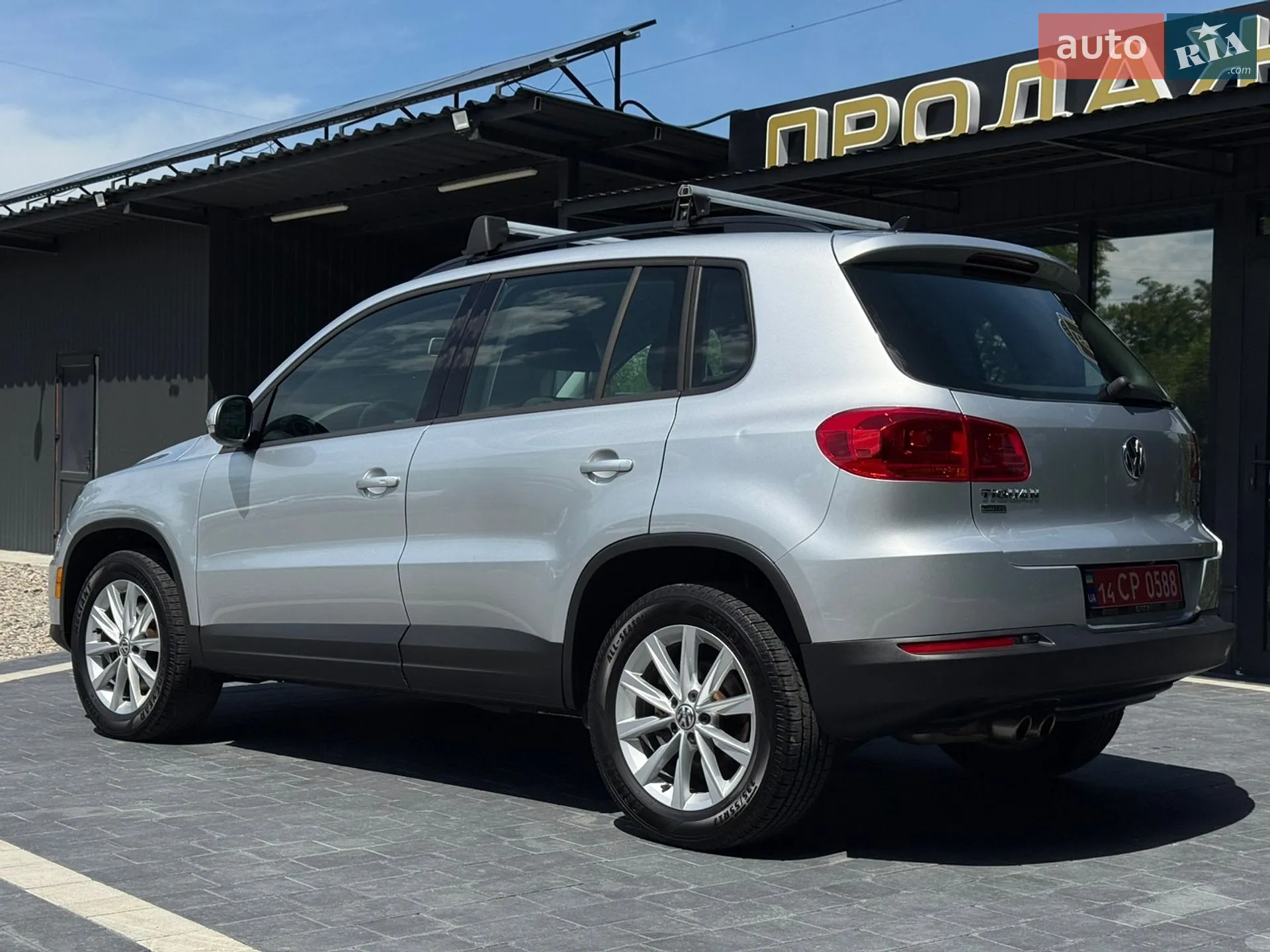 2017 Volkswagen Tiguan - мініатюра 3