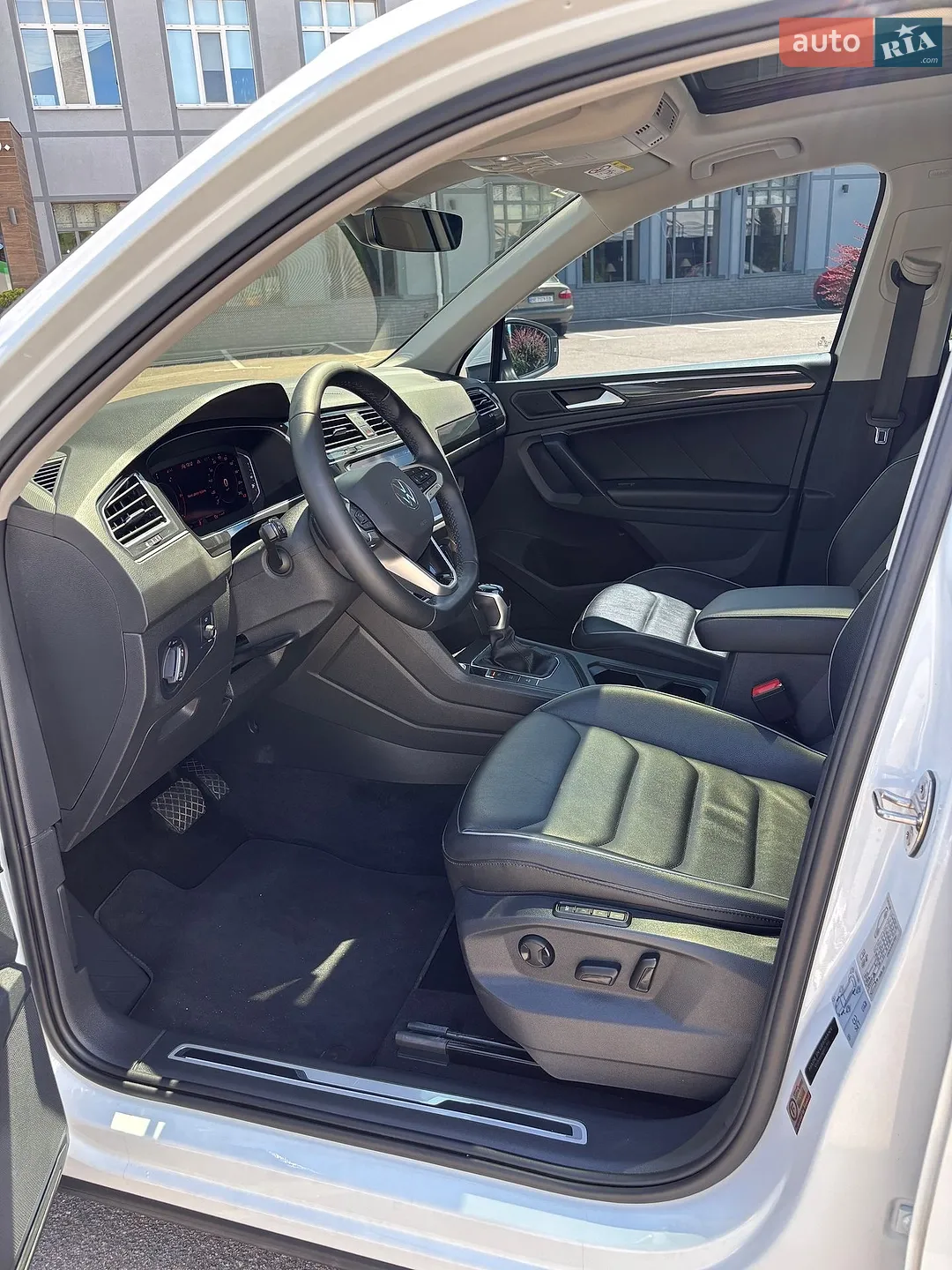 2021 Volkswagen Tiguan - мініатюра 46