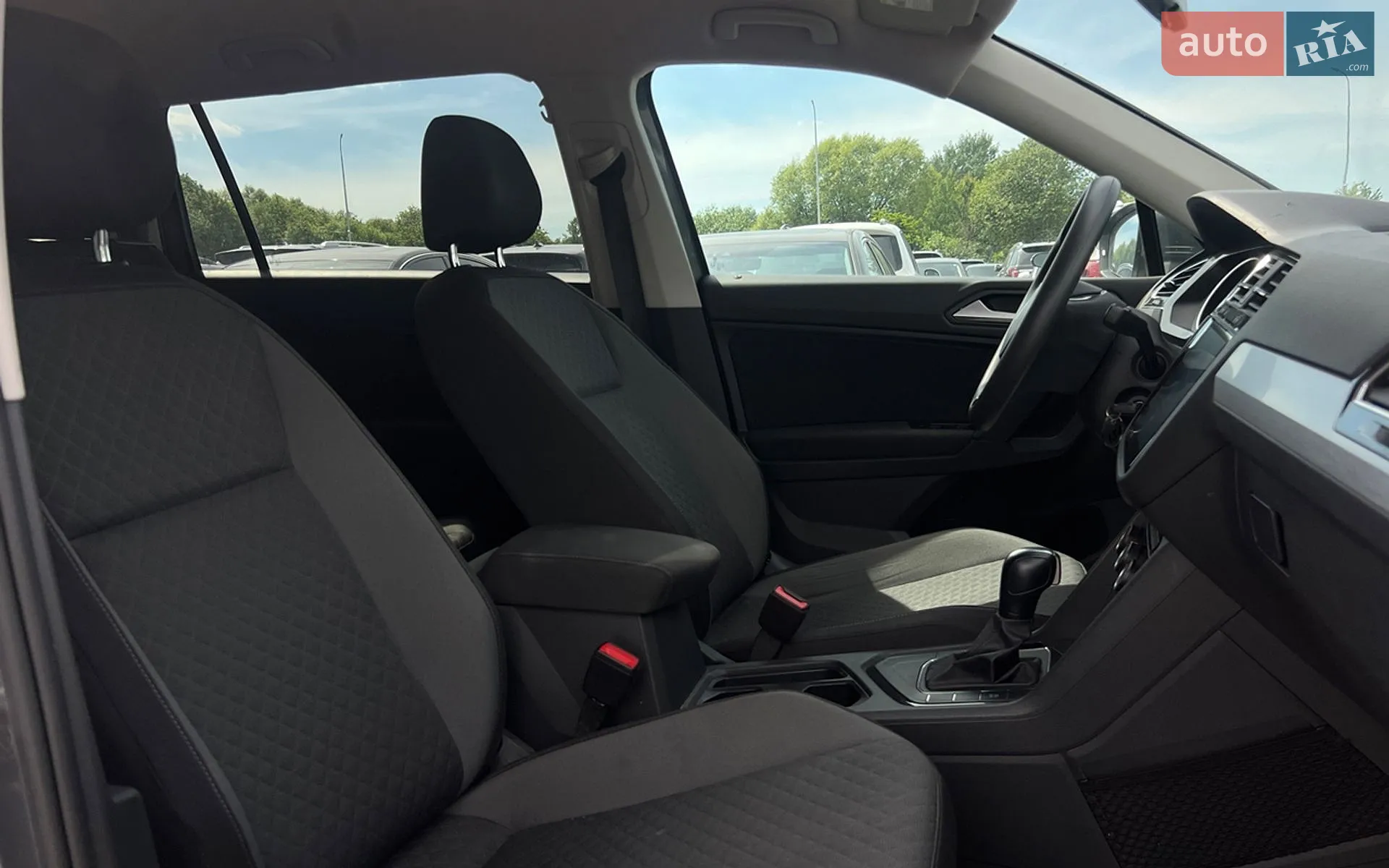 2019 Volkswagen Tiguan - мініатюра 18
