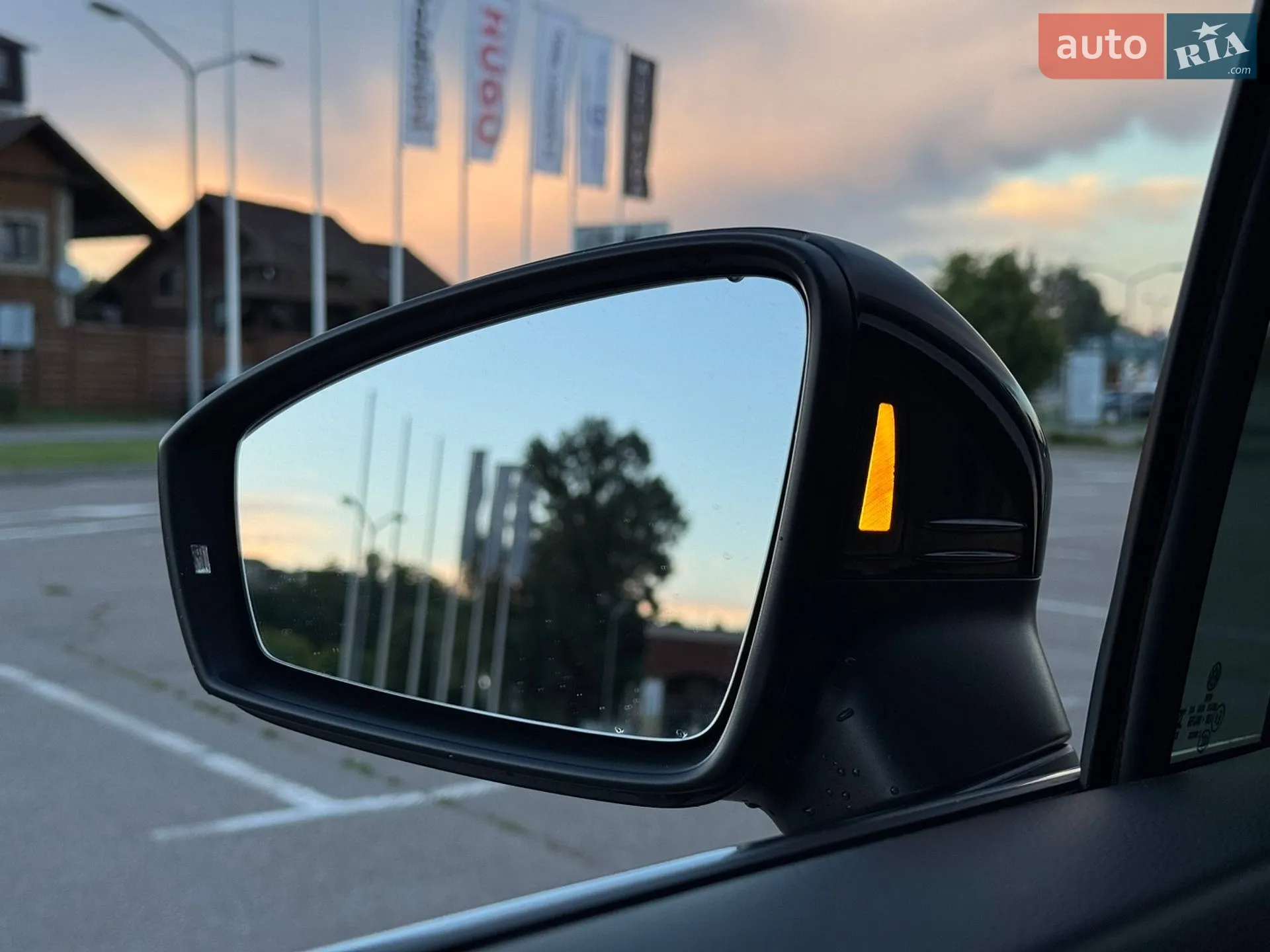 2023 Volkswagen Tiguan - мініатюра 40
