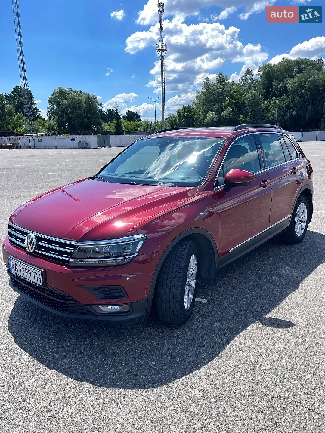 2017 Volkswagen Tiguan - мініатюра 2