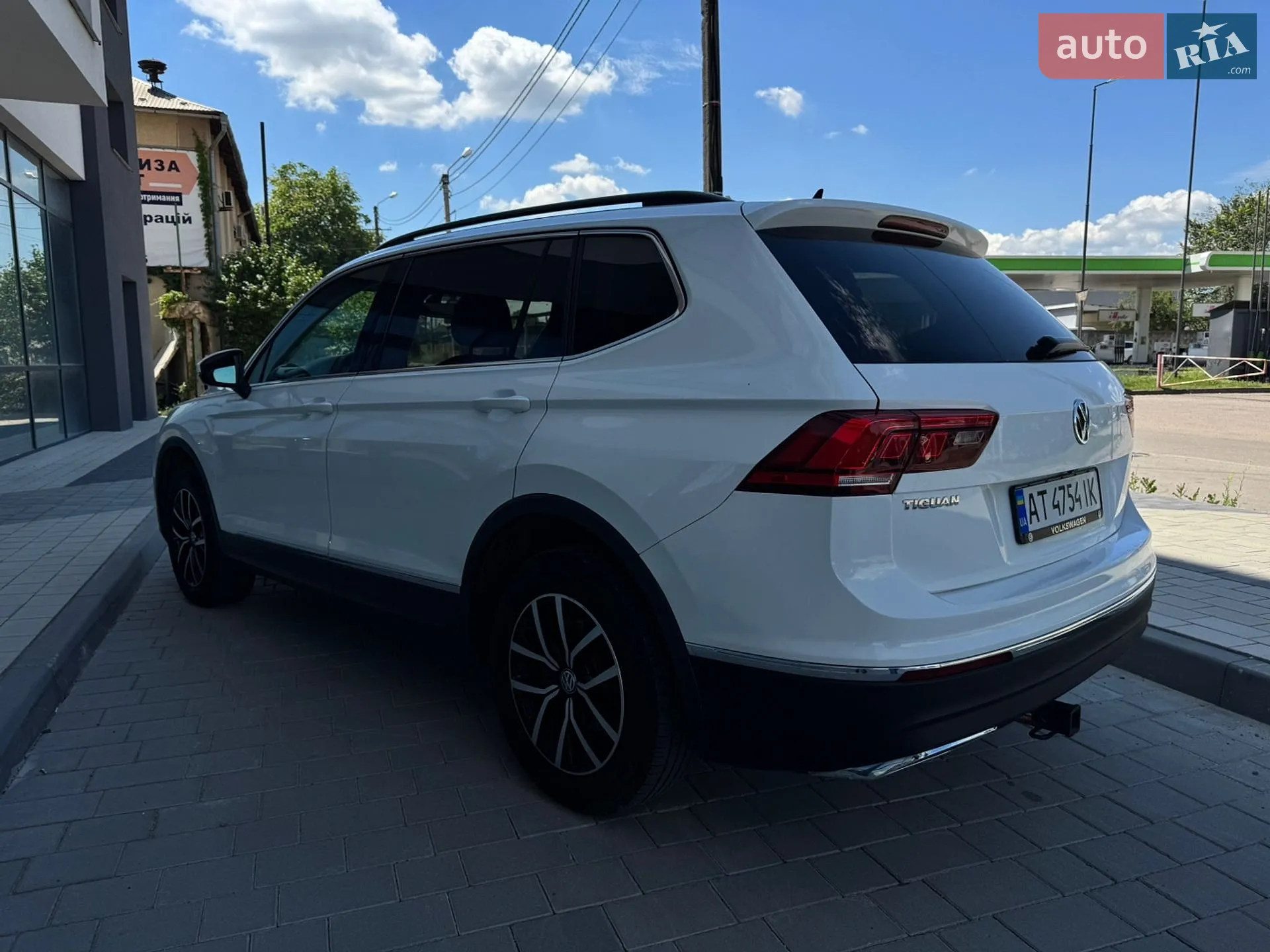 2020 Volkswagen Tiguan - мініатюра 12