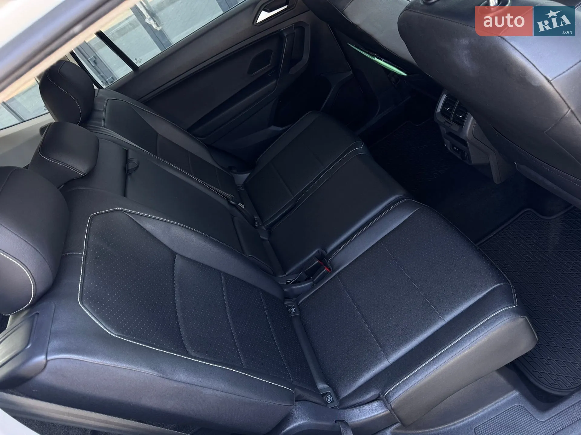 2020 Volkswagen Tiguan - мініатюра 27