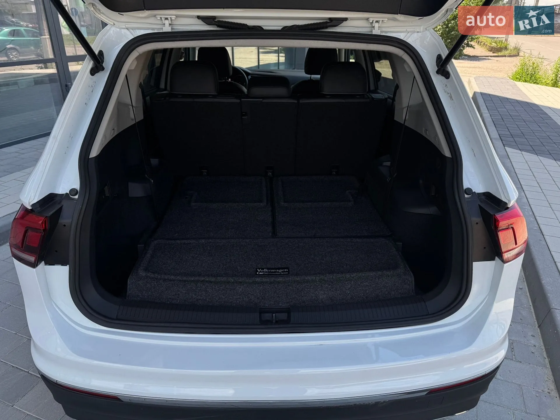 2020 Volkswagen Tiguan - мініатюра 28