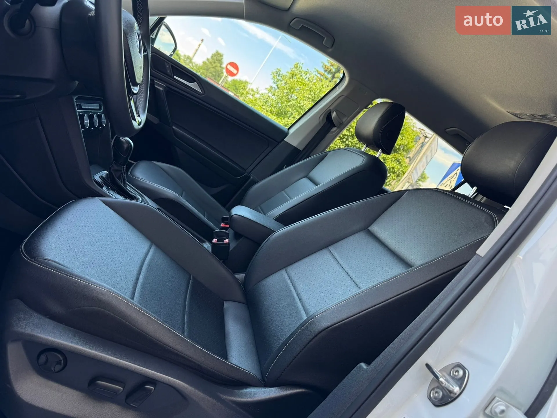 2020 Volkswagen Tiguan - мініатюра 42