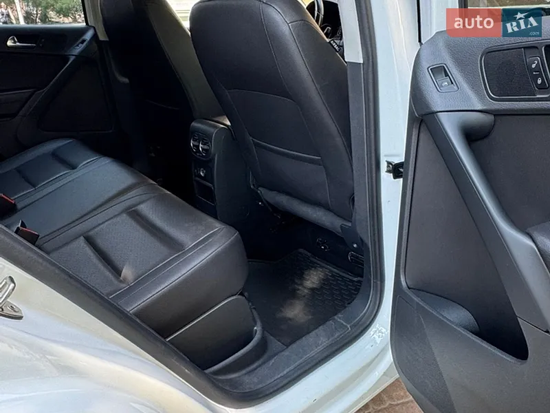 Volkswagen Tiguan 2016 VIN WVGBV7AX4GW578281 фото оголошення 14 з 92