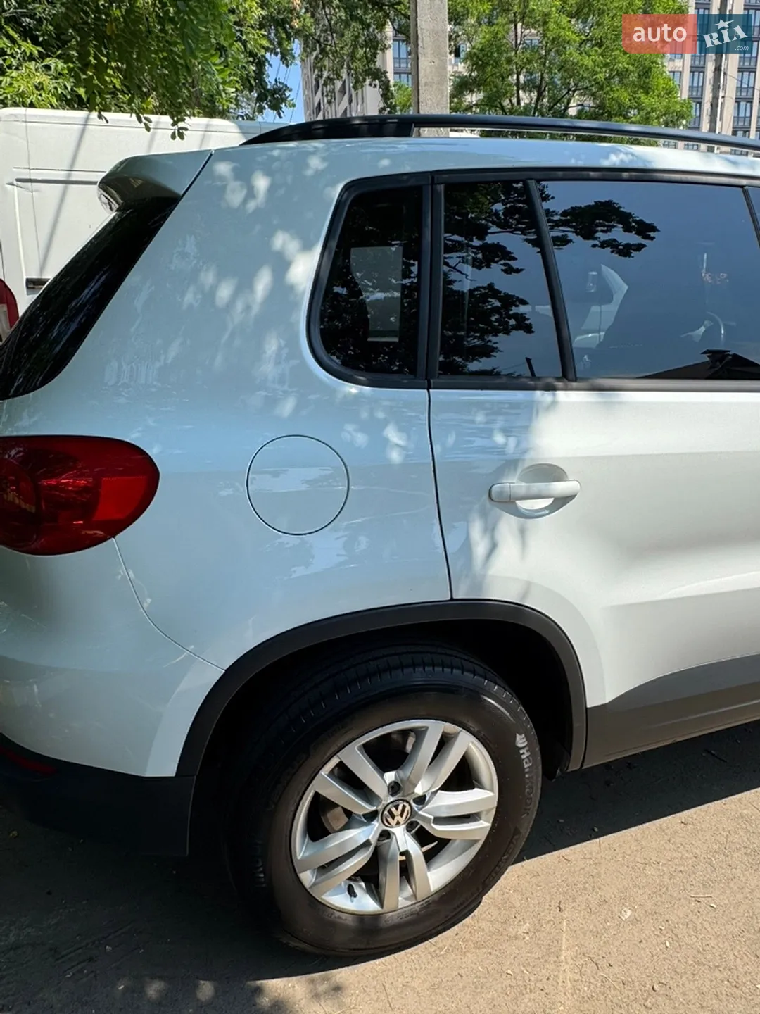 Volkswagen Tiguan 2016 VIN WVGBV7AX4GW578281 фото оголошення 2 з 42