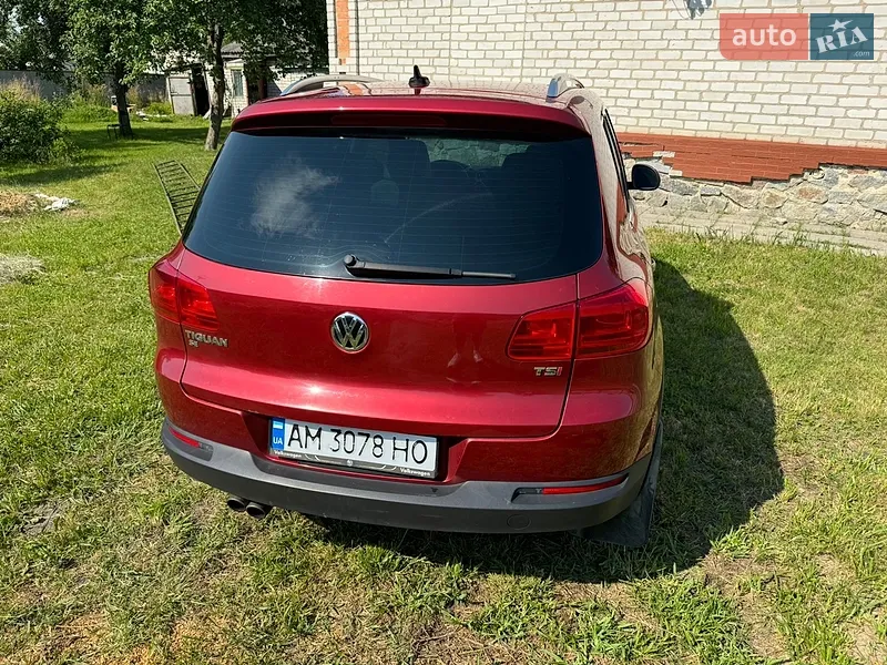 Volkswagen Tiguan 2016 VIN WVGAV7AX0GW058588 фото оголошення 3 з 71