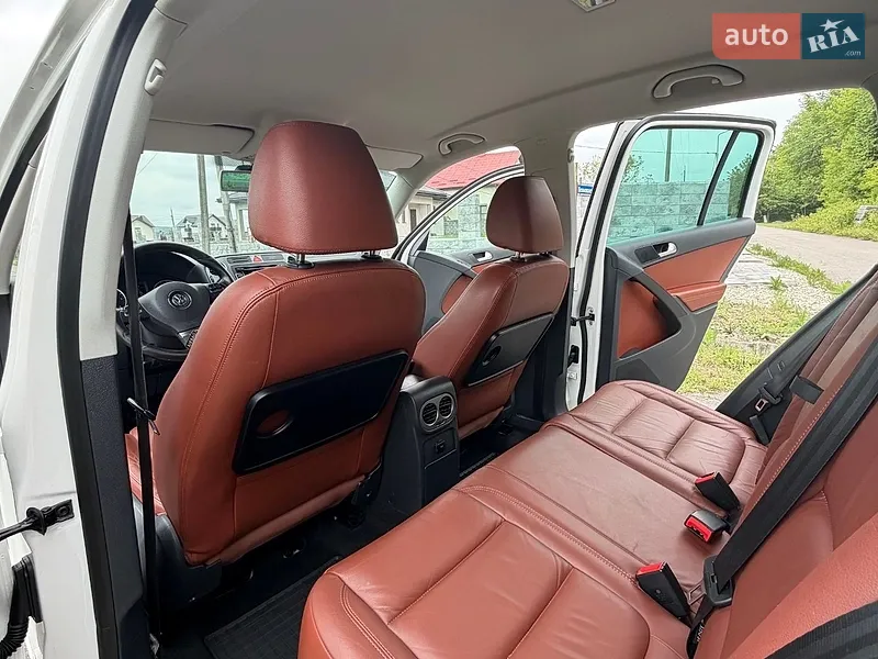 Volkswagen Tiguan 2011 VIN WVGZZZ5NZBW559888 фото оголошення 4 з 52