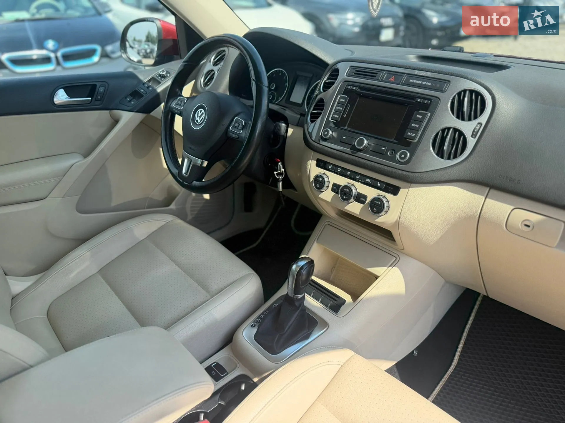 2012 Volkswagen Tiguan - мініатюра 24