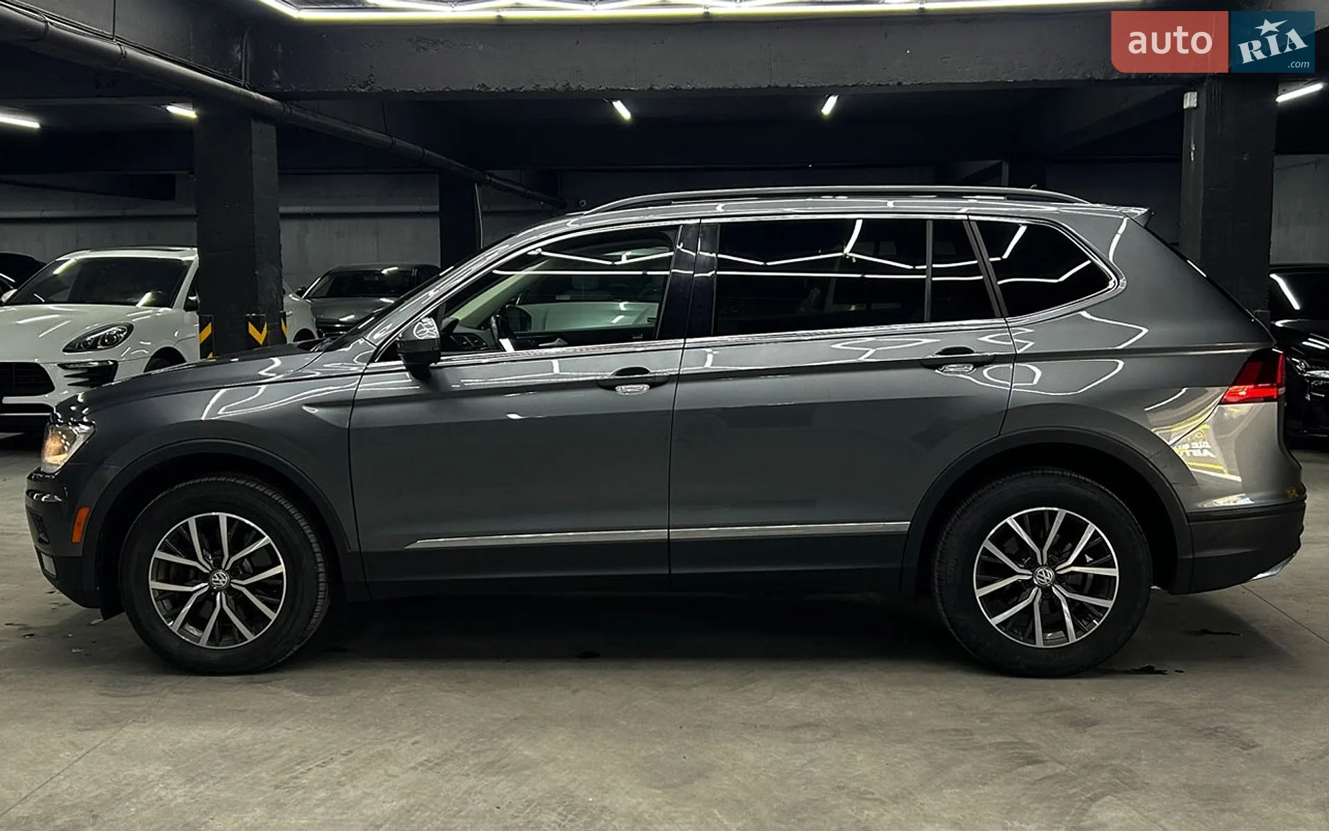 2017 Volkswagen Tiguan - мініатюра 6