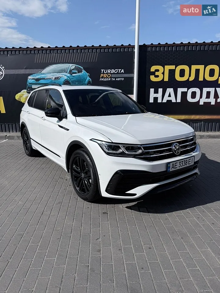 2021 Volkswagen Tiguan - мініатюра 17
