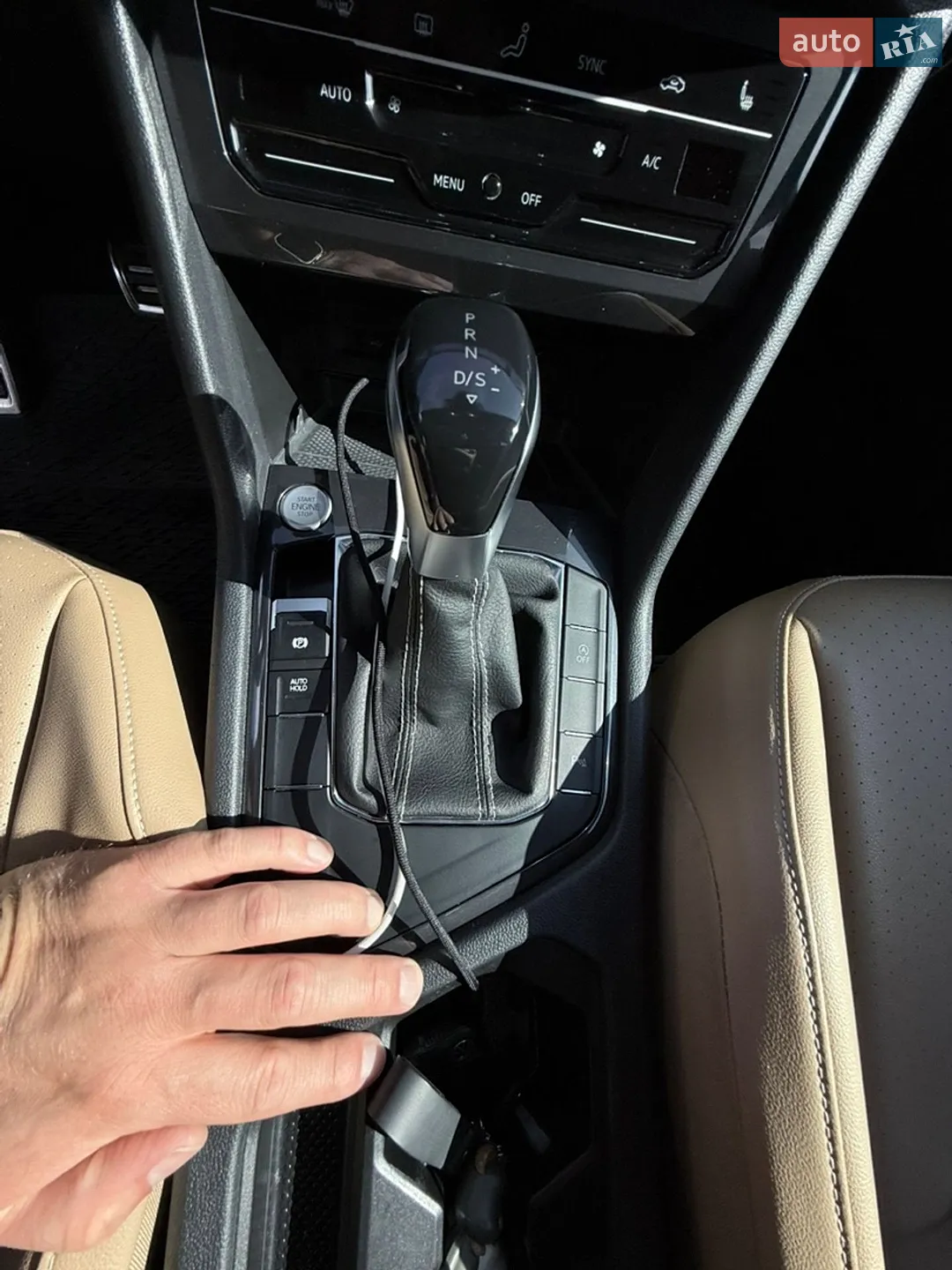 2022 Volkswagen Tiguan - мініатюра 13