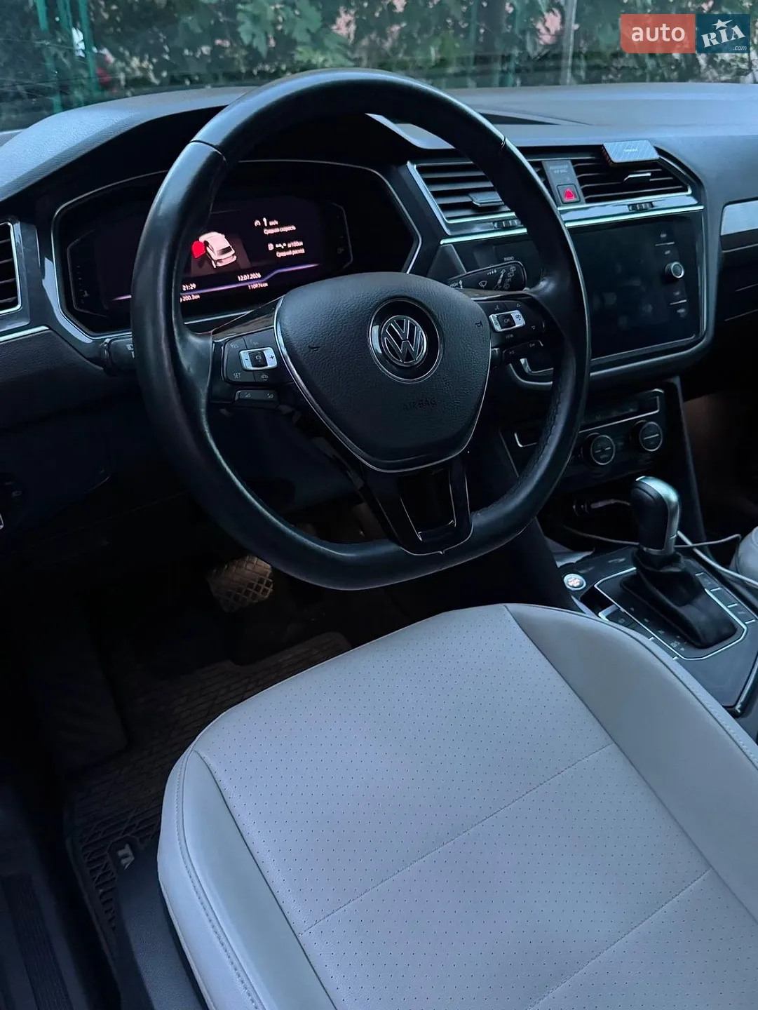 2019 Volkswagen Tiguan - мініатюра 8