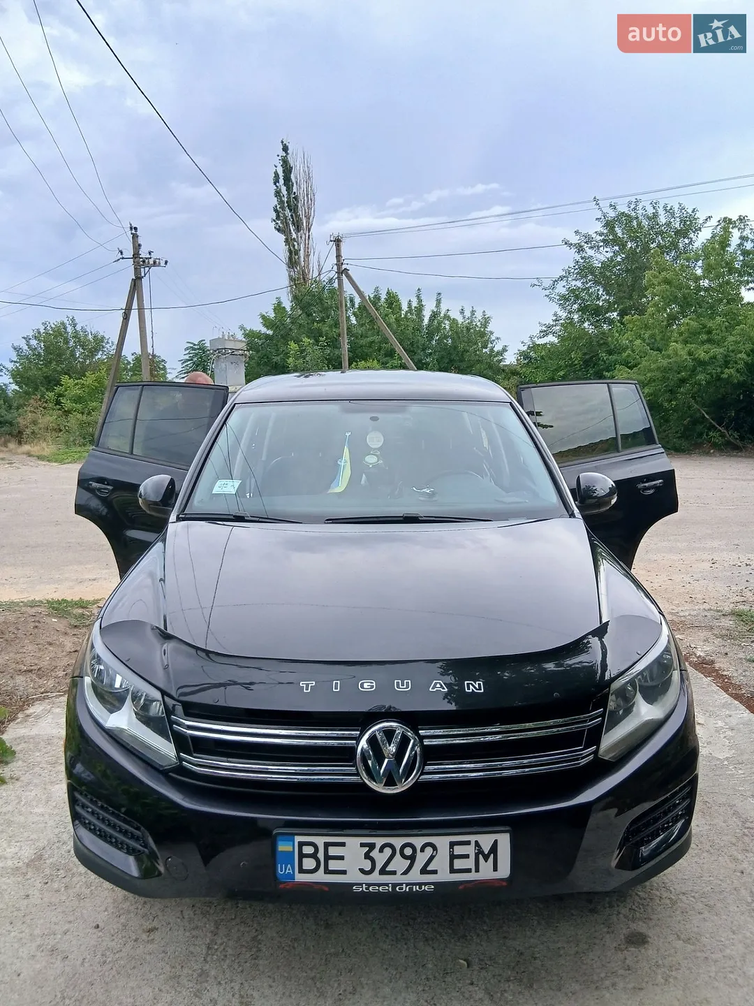 2011 Volkswagen Tiguan - фото 1