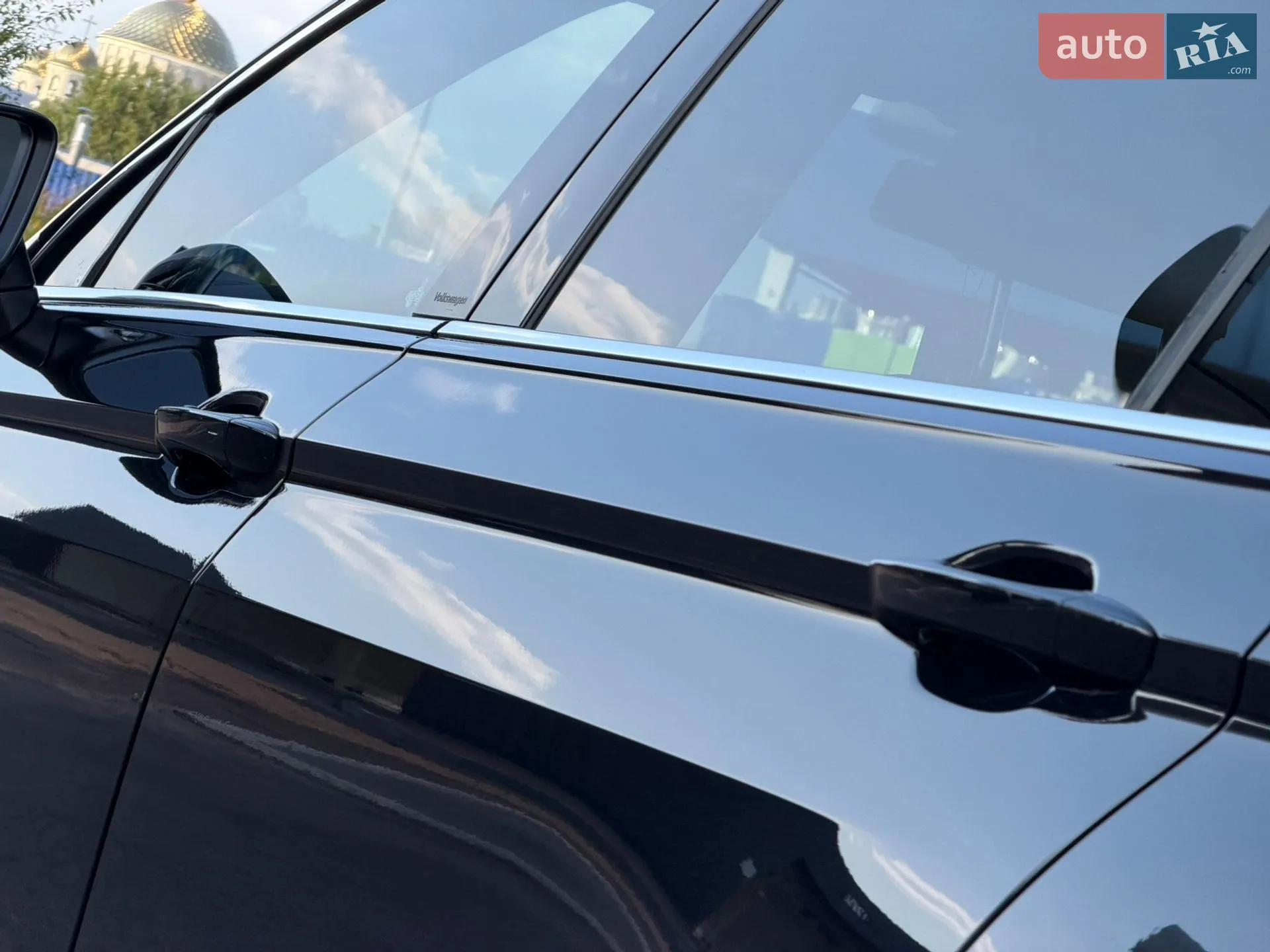 2021 Volkswagen Tiguan - мініатюра 48
