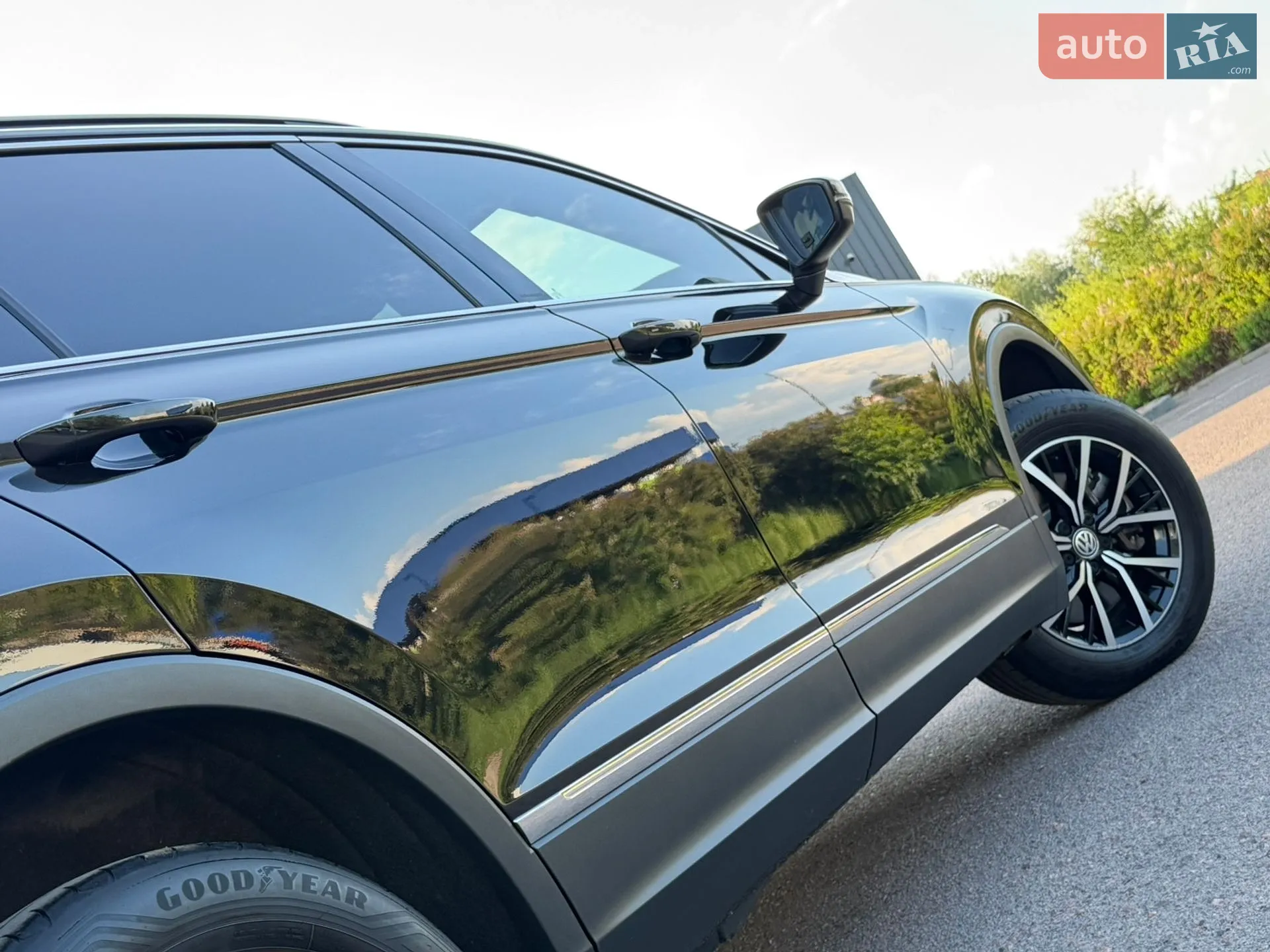 2021 Volkswagen Tiguan - мініатюра 69