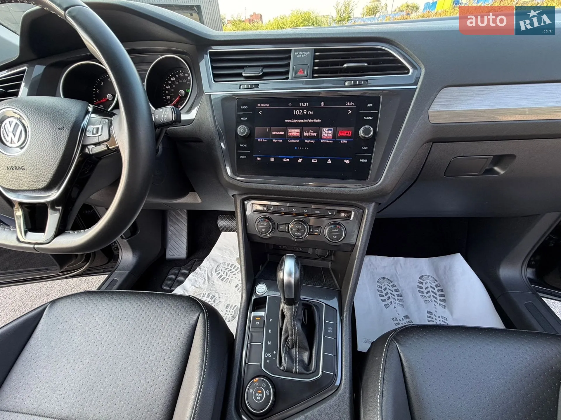2021 Volkswagen Tiguan - мініатюра 125