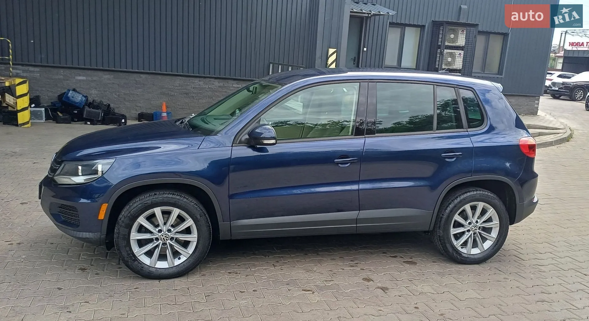 2015 Volkswagen Tiguan - мініатюра 17