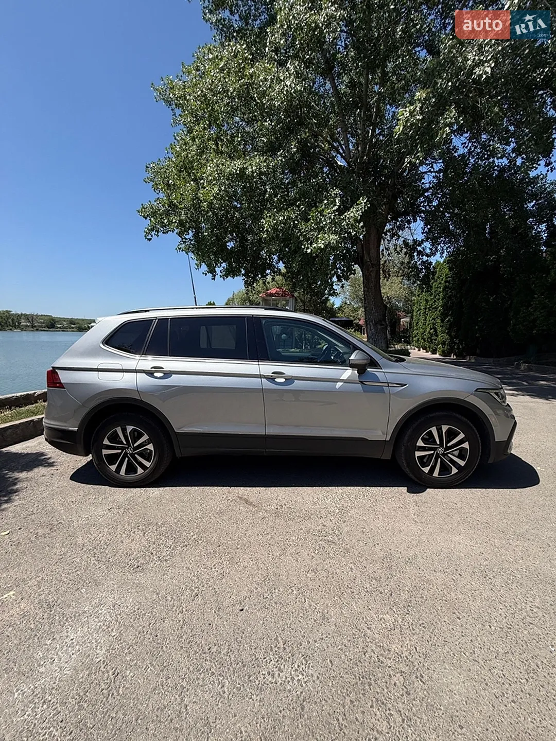2021 Volkswagen Tiguan - мініатюра 14